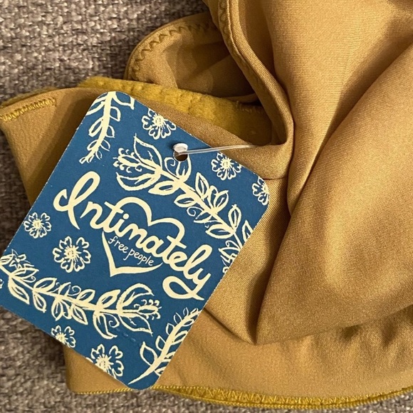 🔥 🆕 (Free People) Zoey UW Bra in Yellow: 32D - Picture 4 of 5